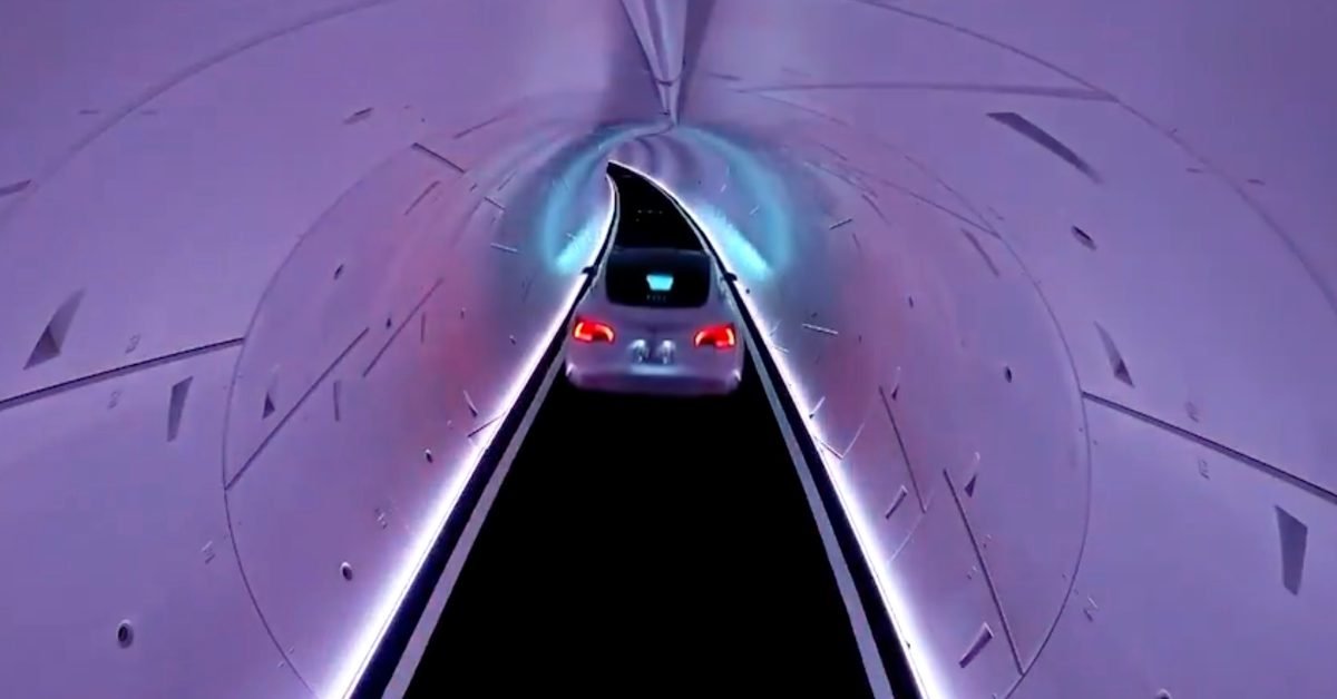 Tesla's self-driving still doesn't work in the Boring Company's one-way tunnels